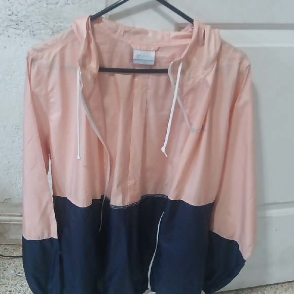 Columbia Light Pink Windbreaker - Picture 8 of 8